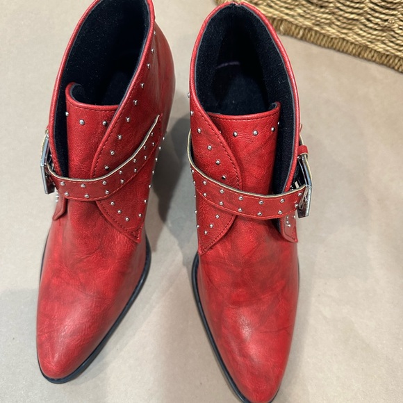 Vibrant Red Ankle Boots with Silver Accents- thick heel - Picture 2 of 14